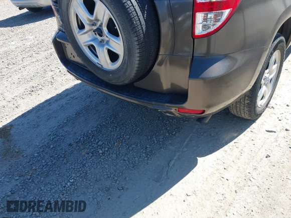 2009 Toyota RAV4 with VIN JTMZF33V29D012929, listed as a IAAI auction lot 41807805 with 87,384 mi miles. Bid and sale history available at carsss.com. Image 6.