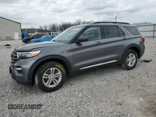 2022 Ford Explorer XLT z VIN 1FMSK8DH7NGC00899, wystawiony jako Copart lot #49916555 z przebiegiem 44 436 mil mil oraz Szkoda całkowita • Salvage title. Historia ofert i sprzedaży dostępna na DreamBid. Obrazek 1.