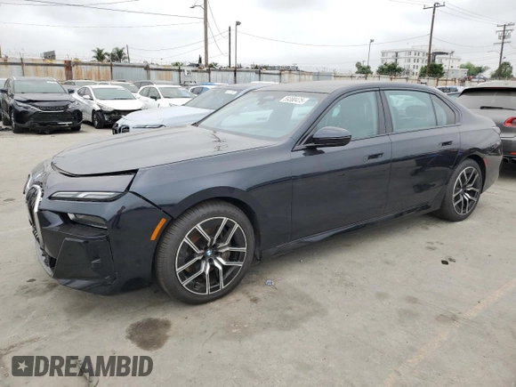 2024 BMW 7 Series 740i z VIN WBA23EH09RCP80655, wystawiony jako Copart lot #59380475 z przebiegiem 16 424 mil mil oraz Czysty tytuł • Clean title. Historia ofert i sprzedaży dostępna na DreamBid. Obrazek 1.