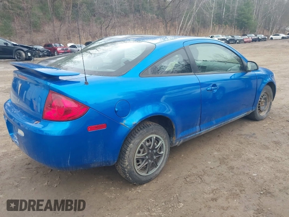 2007 Pontiac G5 with VIN 1G2AL15F877270775, listed as a IAAI auction lot 41869767 with 131,764 mi miles. Bid and sale history available at carsss.com. Image 4.