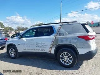 2019 Chevrolet Traverse LT Leather with VIN 1GNEVHKW2KJ306743, listed as a IAAI auction lot 41560538 with 132,641 mi miles. Bid and sale history available at carsss.com. Image 14.