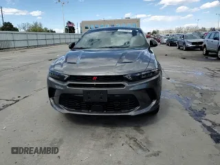 2024 Dodge Hornet R/T Plus z VIN ZACPDFDW8R3A20578, wystawiony jako Copart lot #53454865 z przebiegiem 13 345 mil mil oraz Szkoda całkowita • Salvage title. Historia ofert i sprzedaży dostępna na DreamBid. Obrazek 15.