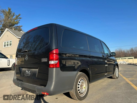 2019 Mercedes-Benz Metris Passenger with VIN WD4PG2EE9K3585436, listed as a Copart auction lot 48856045 with 147,723 mi miles and Clean title. Bid and sale history available at DreamBid. Image 3.