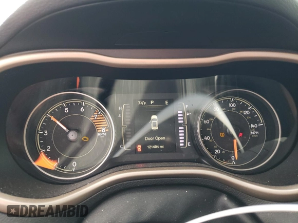 2018 Jeep Cherokee Latitude z VIN 1C4PJMCX9JD586705, wystawiony jako Copart lot #48167215 z przebiegiem 121 494 mil mil oraz Szkoda całkowita • Salvage title. Historia ofert i sprzedaży dostępna na DreamBid. Obrazek 9.
