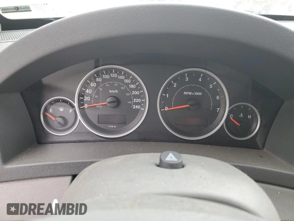 2005 Jeep Grand Cherokee Limited with VIN 1J4HR58205C509775, listed as a Copart auction lot 60254175 with Not provided miles and Clean title. Bid and sale history available at DreamBid. Image 9.