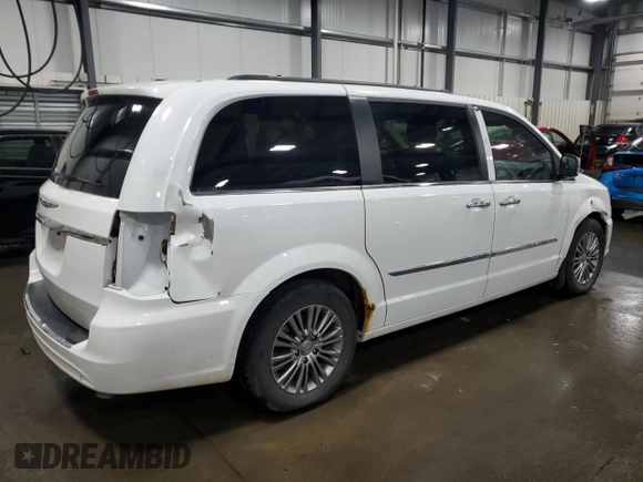 2015 Chrysler Town & Country Touring-L with VIN 2C4RC1CG6FR506525, listed as a Copart auction lot 53140895 with 113,647 mi miles and Salvage Title. Bid and sale history available at carsss.com. Image 3.