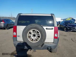 2008 Hummer H3 SUV with VIN 5GTEN13E088183099, listed as a IAAI auction lot 41388479 with 187,115 mi miles. Bid and sale history available at carsss.com. Image 16.