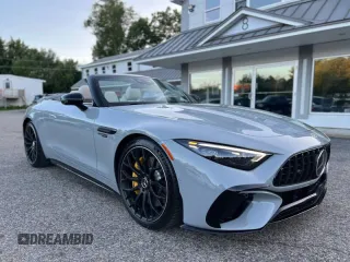 2022 Mercedes-Benz SL 63 AMG z VIN W1KVK8BB4NF004396, wystawiony jako Copart lot #44979885 z przebiegiem 638 mil mil oraz Czysty tytuł • Clean title. Historia ofert i sprzedaży dostępna na DreamBid. Obrazek 1.