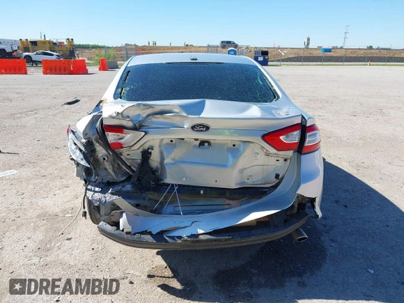 2016 Ford Fusion S z VIN 3FA6P0G75GR105206, wystawiony jako IAAI lot #42032773 z przebiegiem 174 927 mil mil oraz . Historia ofert i sprzedaży dostępna na DreamBid. Obrazek 16.