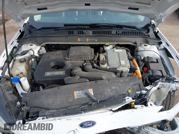 2020 Ford Fusion Hybrid SE with VIN 3FA6P0LU5LR195611, listed as a IAAI auction lot 41807998 with 128,439 mi miles. Bid and sale history available at carsss.com. Image 10.