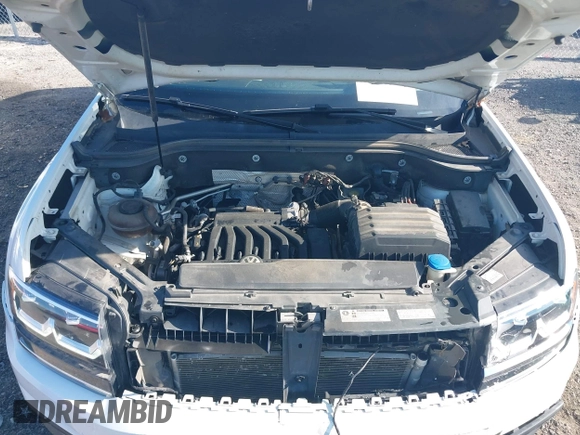 2018 Volkswagen Atlas SEL Premium with VIN 1V2NR2CA5JC571171, listed as a IAAI auction lot 42174807 with 131,690 mi miles and . Bid and sale history available at DreamBid. Image 10.