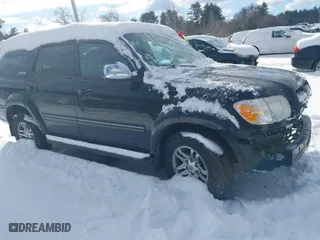 2007 Toyota Sequoia Limited with VIN 5TDBT48A47S284762, listed as a IAAI auction lot 41448047 with 122,899 mi miles. Bid and sale history available at carsss.com. Image 1.
