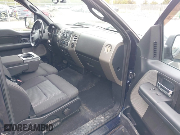 2004 Ford F-150 XLT с VIN 1FTPX14554NB36512, выставлен на аукционе IAAI как лот 42226802 с пробегом 96 936 миль миль и . История ставок и продаж доступна на DreamBid. Изображение 5.