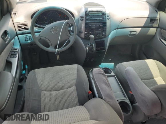 2008 Toyota Sienna CE z VIN 5TDZK23C88S221020, wystawiony jako Copart lot #59200925 z przebiegiem 163 513 mil mil oraz Szkoda całkowita • Salvage title. Historia ofert i sprzedaży dostępna na DreamBid. Obrazek 8.