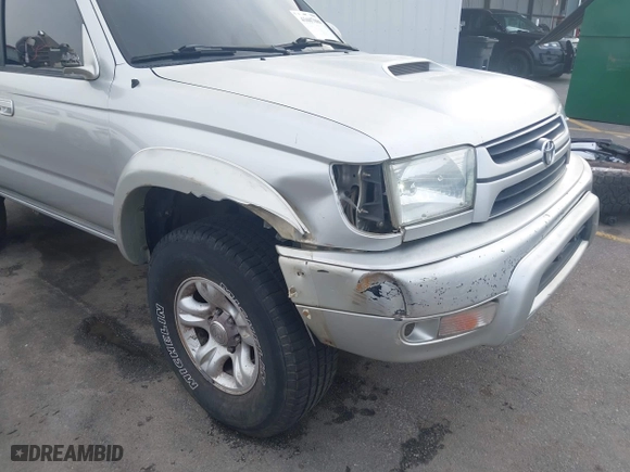 2001 Toyota 4Runner SR5 with VIN JT3GN86R410210918, listed as a IAAI auction lot 41607086 with 267,219 mi miles. Bid and sale history available at carsss.com. Image 6.