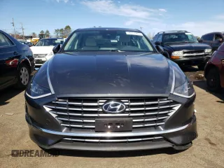 2020 Hyundai Sonata Hybrid Blue with VIN KMHL24JJ1LA009614, listed as a Copart auction lot 48516895 with 35,776 mi miles and Salvage Title. Bid and sale history available at carsss.com. Image 5.