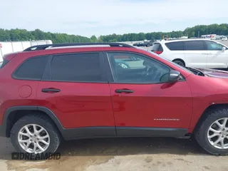 2016 Jeep Cherokee Sport with VIN 1C4PJMAB4GW182957, listed as a IAAI auction lot 42269645 with 123,873 mi miles and . Bid and sale history available at DreamBid. Image 14.