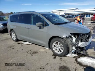 2021 Chrysler Pacifica Touring L with VIN 2C4RC1BG1MR552939, listed as a Copart auction lot 45279645 with 67,229 mi miles and Salvage Title. Bid and sale history available at DreamBid. Image 4.