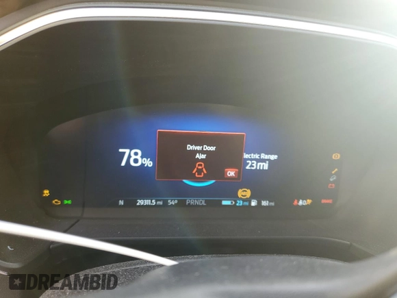2022 Ford Escape Titanium Plug-In Hybrid with VIN 1FMCU0LZXNUA86733, listed as a Copart auction lot 70431164 with 29,311 mi miles and Salvage title. Bid and sale history available at DreamBid. Image 9.
