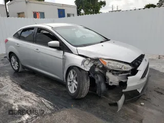 2018 Ford Focus SE z VIN 1FADP3F29JL272804, wystawiony jako Copart lot #49612625 z przebiegiem Nie podano mil oraz Czysty tytuł • Clean title. Historia ofert i sprzedaży dostępna na DreamBid. Obrazek 4.