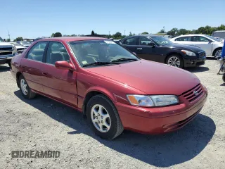 1998 Toyota Camry LE z VIN 4T1BG28K6WU308356, wystawiony jako Copart lot #57686475 z przebiegiem 178 274 mil mil oraz Szkoda całkowita • Salvage title. Historia ofert i sprzedaży dostępna na DreamBid. Obrazek 4.