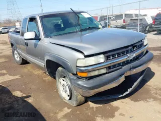 1999 Chevrolet Silverado 1500 LS with VIN 2GCEC19T4X1253952, listed as a IAAI auction lot 41785637 with 1 mi miles. Bid and sale history available at carsss.com. Image 1.
