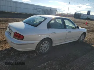 2004 Hyundai Sonata GLS with VIN KMHWF35H34A983566, listed as a Copart auction lot 78073804 with 166,756 mi miles and Clean Title. Bid and sale history available at carsss.com. Image 3.