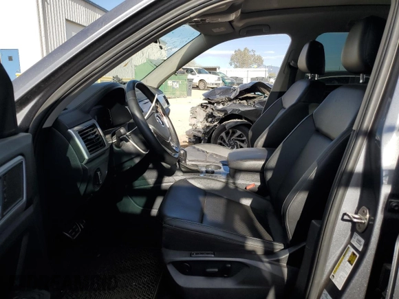 2019 Volkswagen Atlas SEL R-Line with VIN 1V2RR2CA9KC550679, listed as a Copart auction lot 50596155 with 85,482 mi miles and Salvage title. Bid and sale history available at DreamBid. Image 7.