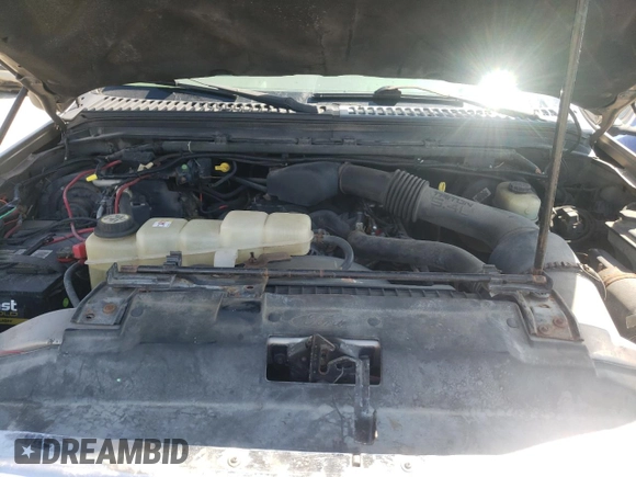 2002 Ford Super Duty F-250 XL with VIN 1FTNW21L12EB95783, listed as a Copart auction lot 58675472 with 203,007 mi miles and Salvage Title. Bid and sale history available at carsss.com. Image 7.