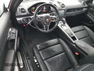 2019 Porsche 718 Cayman z VIN WP0AA2A85KS260094, wystawiony jako Copart lot #37977493 z przebiegiem 22 805 mil mil oraz . Historia ofert i sprzedaży dostępna na DreamBid. Obrazek 8.