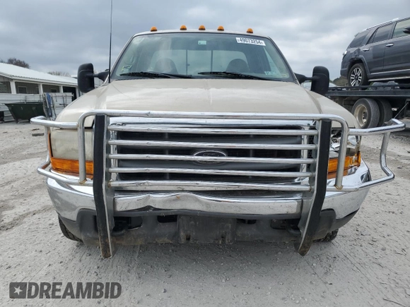 2000 Ford F-250 XL z VIN 1FTNX20F7YEE48249, wystawiony jako Copart lot #49073254 z przebiegiem 162 954 mil mil oraz Czysty tytuł • Clean title. Historia ofert i sprzedaży dostępna na DreamBid. Obrazek 5.