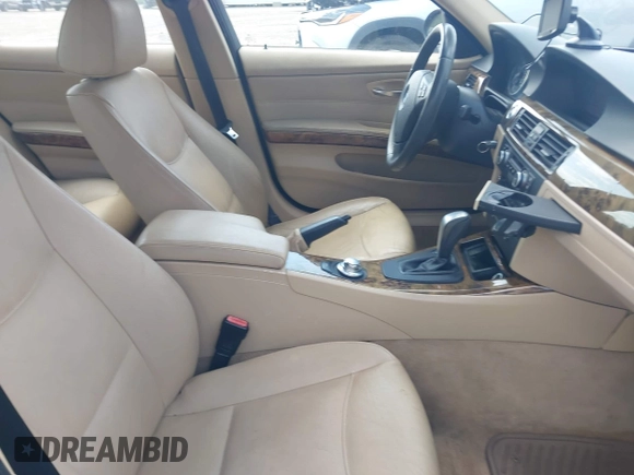 2008 BMW 3 Series 328xi with VIN WBAVC73578KP38226, listed as a IAAI auction lot 42517346 with 170,665 mi miles and . Bid and sale history available at DreamBid. Image 5.
