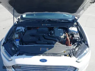 2013 Ford Fusion Energi Titanium with VIN 3FA6P0SU3DR273676, listed as a IAAI auction lot 41777822 with 189,283 mi miles. Bid and sale history available at carsss.com. Image 10.