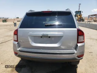 2016 Jeep Compass Sport z VIN 1C4NJDBB8GD631624, wystawiony jako Copart lot #61250695 z przebiegiem 124 133 mil mil oraz Szkoda całkowita • Salvage title. Historia ofert i sprzedaży dostępna na DreamBid. Obrazek 6.