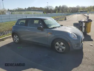 2018 MINI Hardtop Cooper with VIN WMWXP5C54J2G61440, listed as a Copart auction lot 54692875 with 63,703 mi miles and Clean title. Bid and sale history available at DreamBid. Image 4.