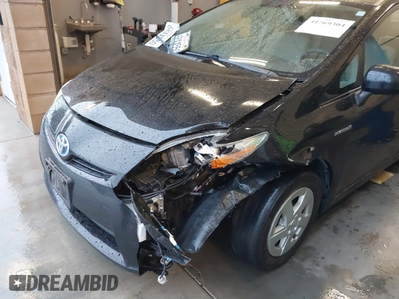 2011 Toyota Prius I with VIN JTDKN3DU0B0252634, listed as a IAAI auction lot 41769304 with 156,182 mi miles. Bid and sale history available at carsss.com. Image 6.