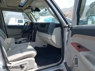 2006 Jeep Commander Limited with VIN 1J8HG58N16C253033, listed as a IAAI auction lot 42008271 with 111,643 mi miles. Bid and sale history available at carsss.com. Image 5.