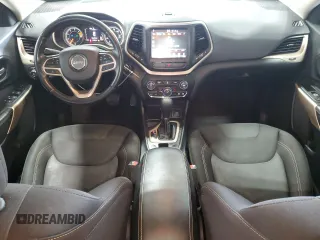 2017 Jeep Cherokee Latitude with VIN 1C4PJLCB9HD233423, listed as a Copart auction lot 53133315 with 113,150 mi miles and Salvage Title. Bid and sale history available at carsss.com. Image 8.