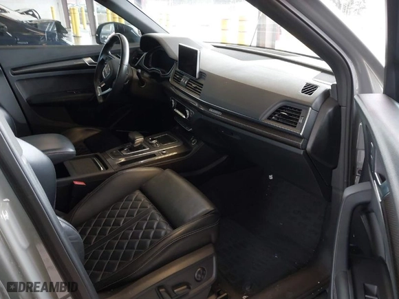 2019 Audi SQ5 Premium Plus with VIN WA1B4AFY0K2088663, listed as a IAAI auction lot 41774786 with 53,917 mi miles. Bid and sale history available at carsss.com. Image 5.