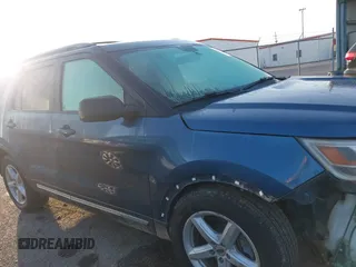 2018 Ford Explorer XLT z VIN 1FM5K7D85JGA11962, wystawiony jako IAAI lot #42049582 z przebiegiem 104 411 mil mil oraz . Historia ofert i sprzedaży dostępna na DreamBid. Obrazek 13.