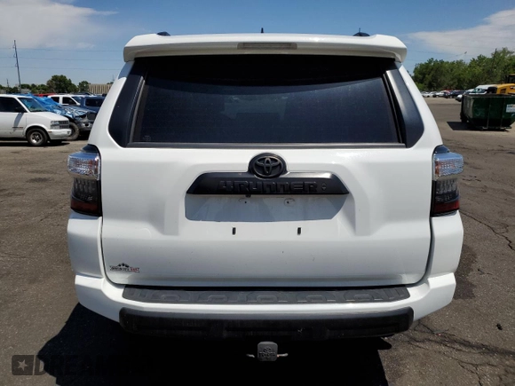2024 Toyota 4Runner TRD Off Road z VIN JTERU5JR3R6255754, wystawiony jako Copart lot #56713475 z przebiegiem 12 634 mil mil oraz Szkoda całkowita • Salvage title. Historia ofert i sprzedaży dostępna na DreamBid. Obrazek 6.