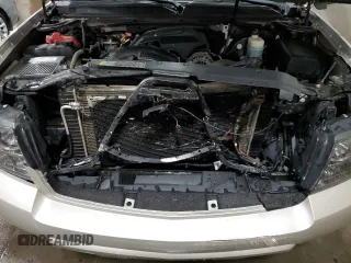2008 Chevrolet Suburban Commercial with VIN 1GNFK16398J224604, listed as a Copart auction lot 79661914 with 197,033 mi miles and Salvage Title. Bid and sale history available at carsss.com. Image 12.