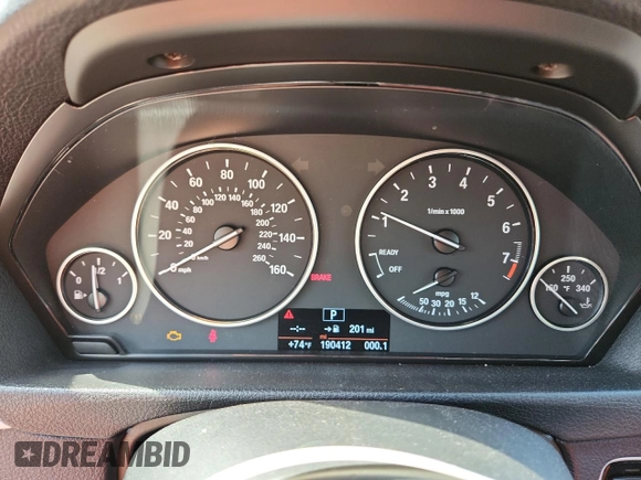 2014 BMW 3 Series 320i xDrive z VIN WBA3C3C52EP661263, wystawiony jako Copart lot #63203495 z przebiegiem 190 412 mil mil oraz Nie do naprawy • Non repairable. Historia ofert i sprzedaży dostępna na DreamBid. Obrazek 9.