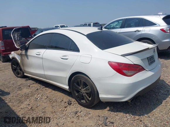 2014 Mercedes-Benz CLA 250 z VIN WDDSJ4EB2EN042032, wystawiony jako IAAI lot #42567635 z przebiegiem Nie podano mil oraz . Historia ofert i sprzedaży dostępna na DreamBid. Obrazek 3.