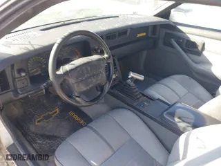 1991 Chevrolet Camaro RS with VIN 1G1FP23E1ML181101, listed as a IAAI auction lot 41405303 with 96,580 mi miles. Bid and sale history available at carsss.com. Image 5.