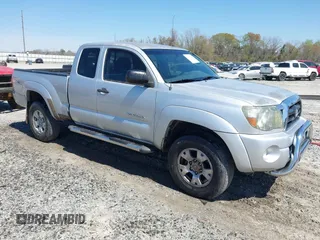 2008 Toyota Tacoma PreRunner with VIN 5TETU62NX8Z498409, listed as a IAAI auction lot 41817683 with 240,866 mi miles. Bid and sale history available at carsss.com. Image 1.