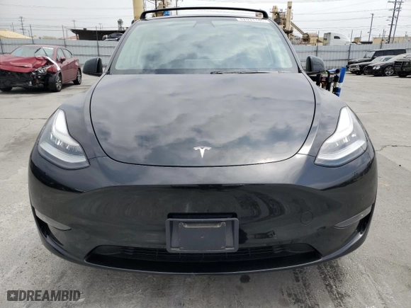 2020 Tesla Model Y Long Range with VIN 5YJYGDEE9LF020148, listed as a Copart auction lot 52031145 with 26,656 mi miles and Salvage Title. Bid and sale history available at carsss.com. Image 5.