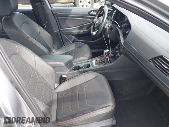 2021 Volkswagen Jetta S z VIN 3VW6T7BU3MM020687, wystawiony jako IAAI lot #41621894 z przebiegiem 25 837 mil mil oraz . Historia ofert i sprzedaży dostępna na DreamBid. Obrazek 5.