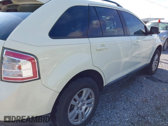 2008 Ford Edge SEL z VIN 2FMDK38C88BA10499, wystawiony jako IAAI lot #42234897 z przebiegiem 177 661 mil mil oraz . Historia ofert i sprzedaży dostępna na DreamBid. Obrazek 4.