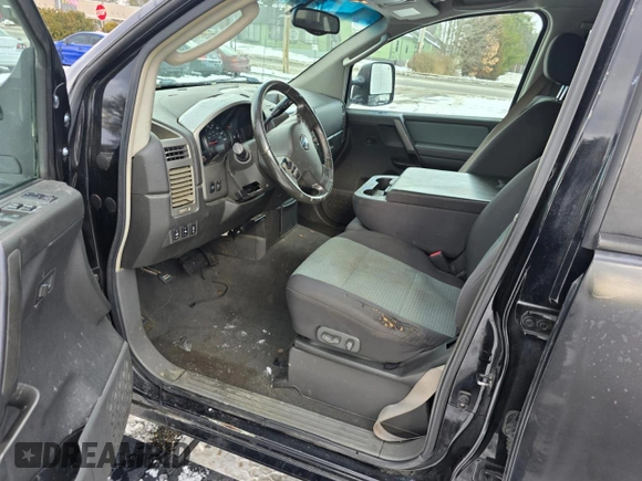 2005 Nissan Titan LE with VIN 1N6AA07B85N550031, listed as a Copart auction lot 43530985 with 165,496 mi miles and Clean Title. Bid and sale history available at carsss.com. Image 6.